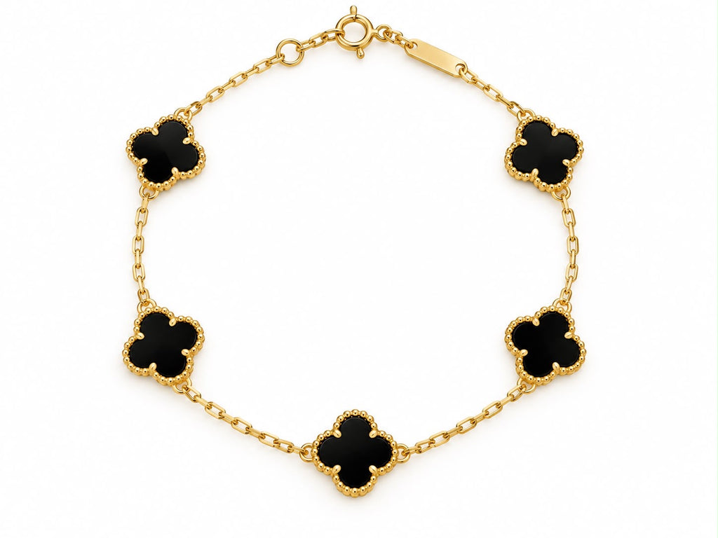 18k gold small clovers bracelet, with black onyx, adjustable 16.5-18cm, total weight is 3.40g