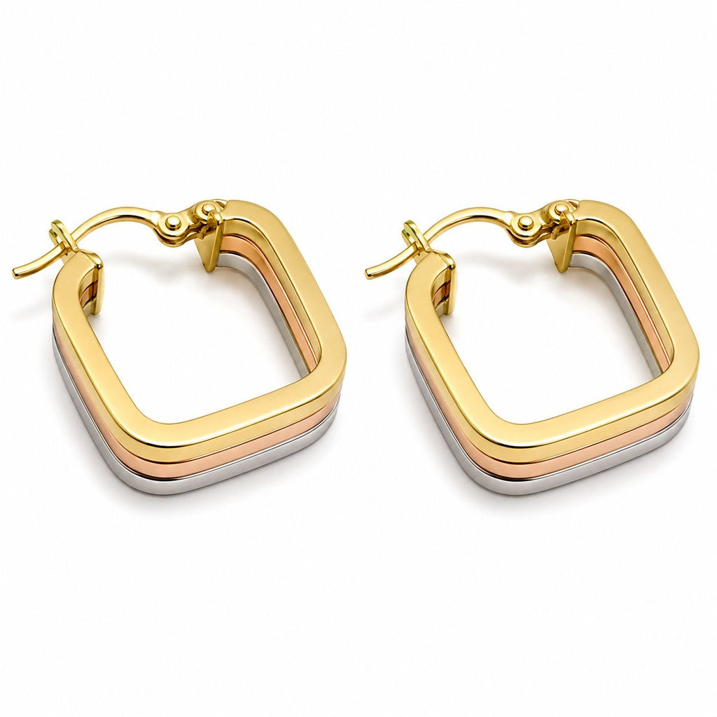 18k gold tritone square earrings, 15mm, 2.06g