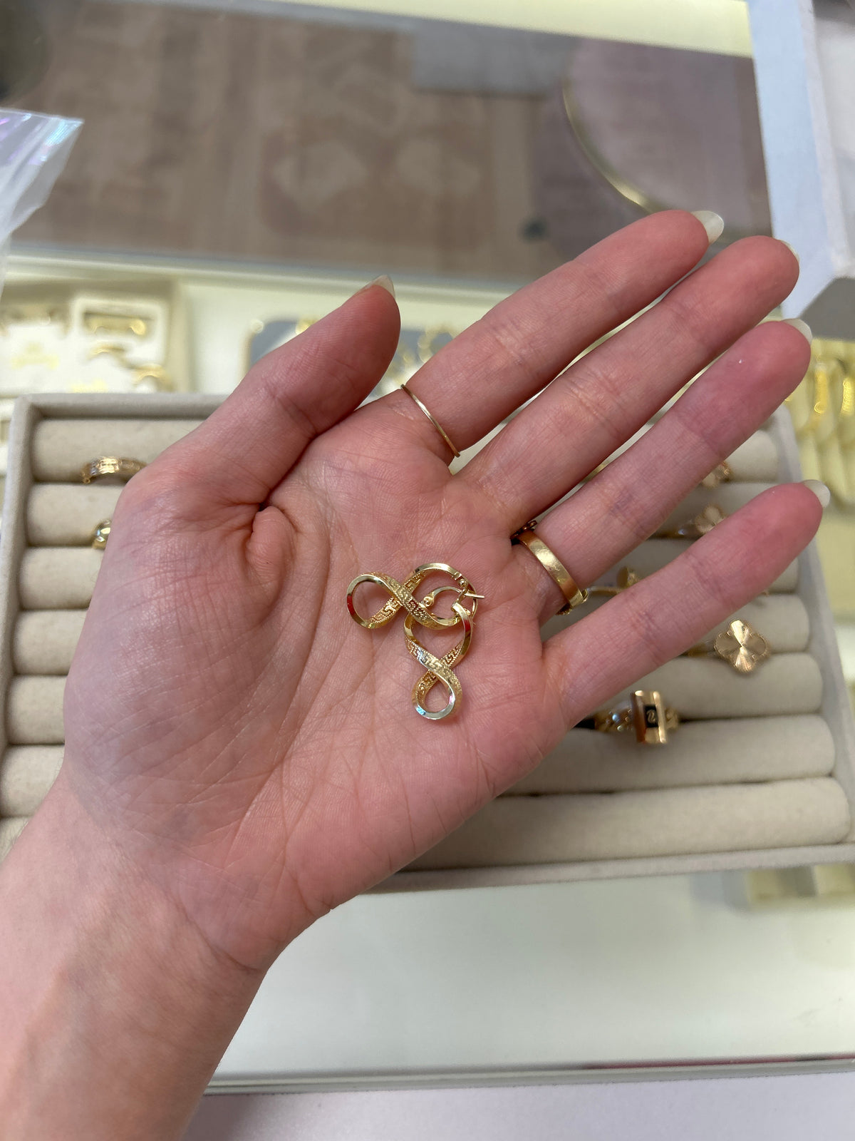 Boucles d'oreilles infini en or 18 carats, style grec, 23 mm, 1,36 g