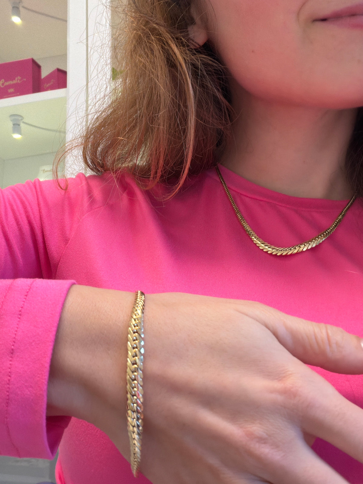 18k gold set of cobra chain (45cm, 4.79g) and bracelet (3.20g, 19cm) total of 7.99