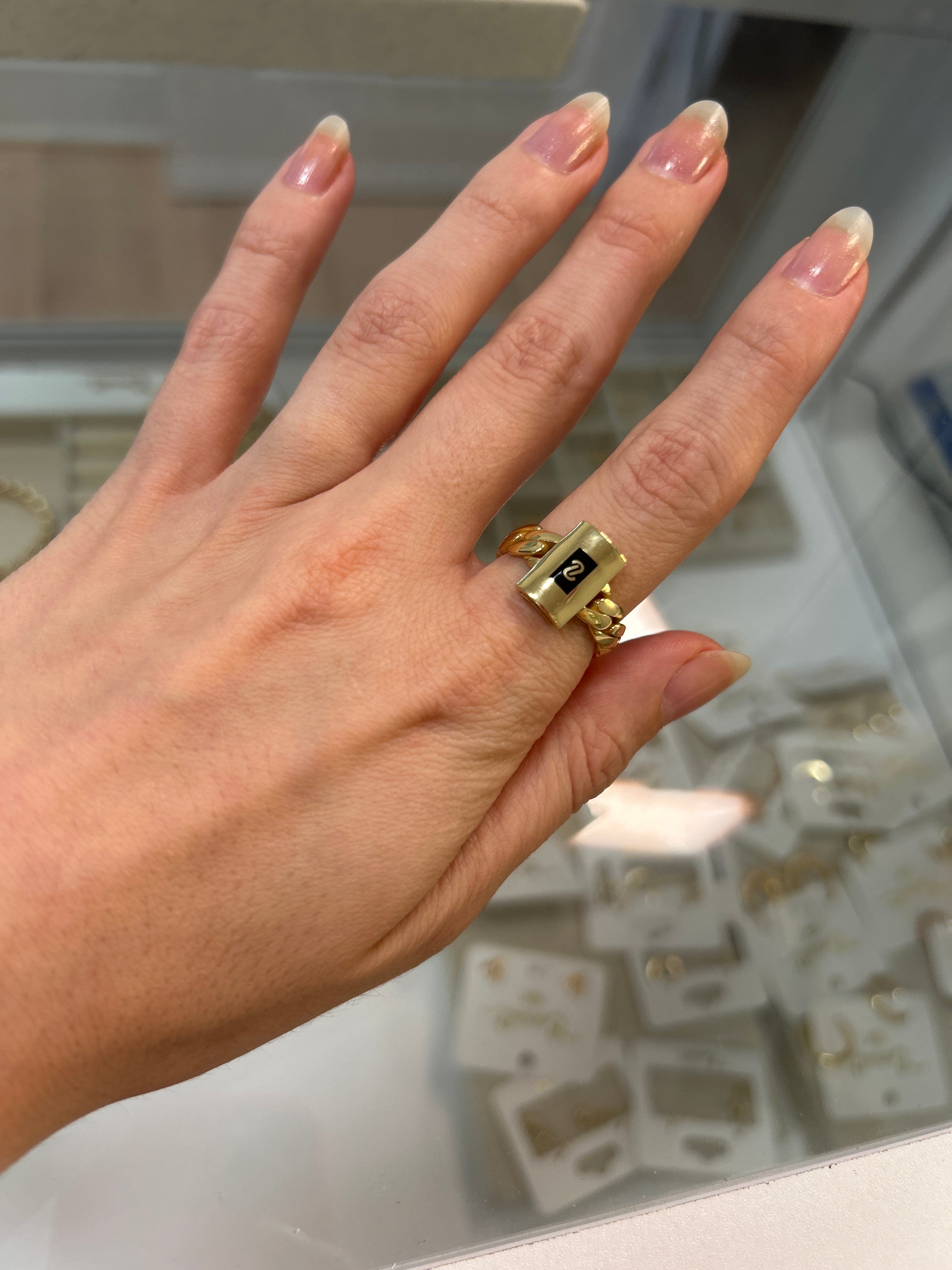 18k gold milano ring size 8, 3.49g