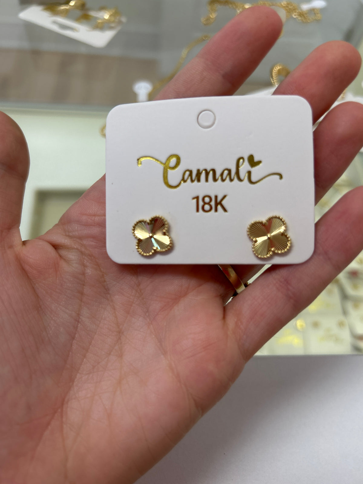 18k gold medium clover studs 12mm, 1.89g