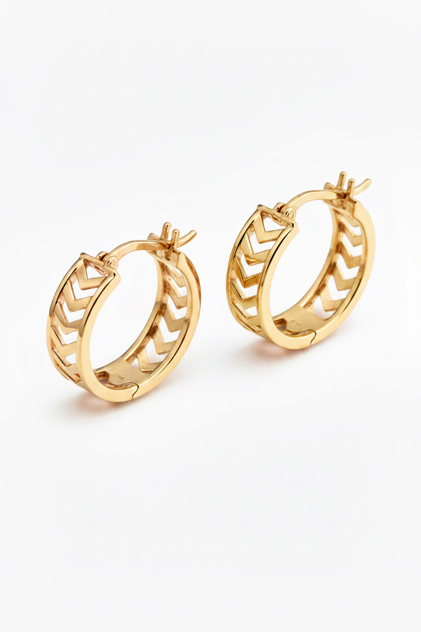 Anneaux V d’or 18k, 14mm, 2.6g image 0