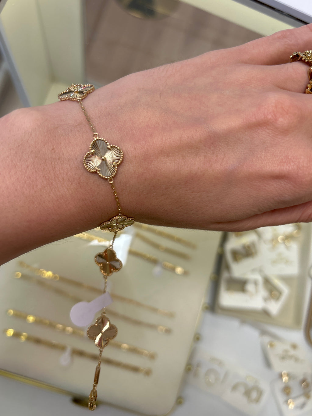 18k 5 clovers bracelet, 15mm, 18.5-19.5cm, 6.41g