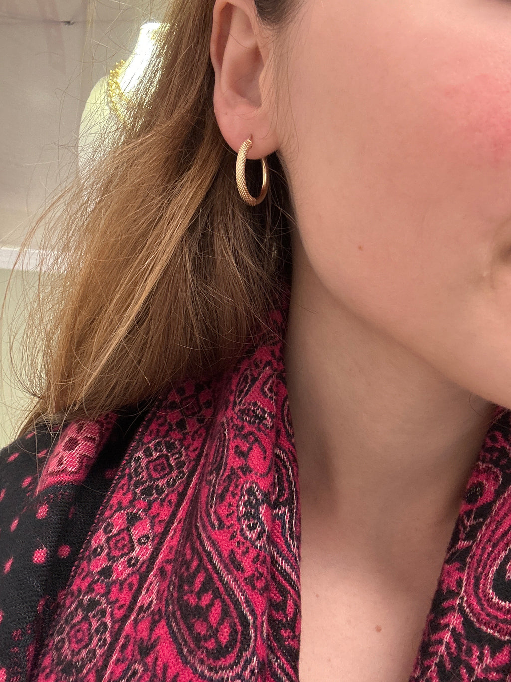 18k textured hoops, 20mm, 1.60g