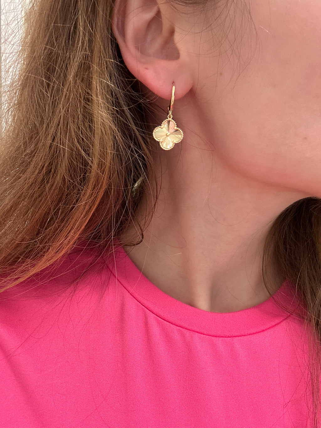 18k gold dangling clover earring, big size 15mm, 3.51g