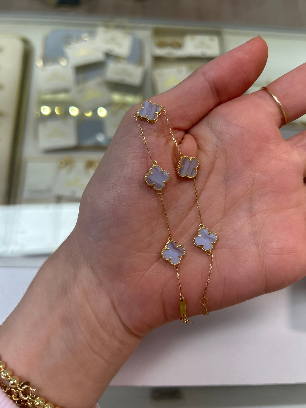 18k gold bracelet with light blue stone, 17.5-19cm, 3.01g