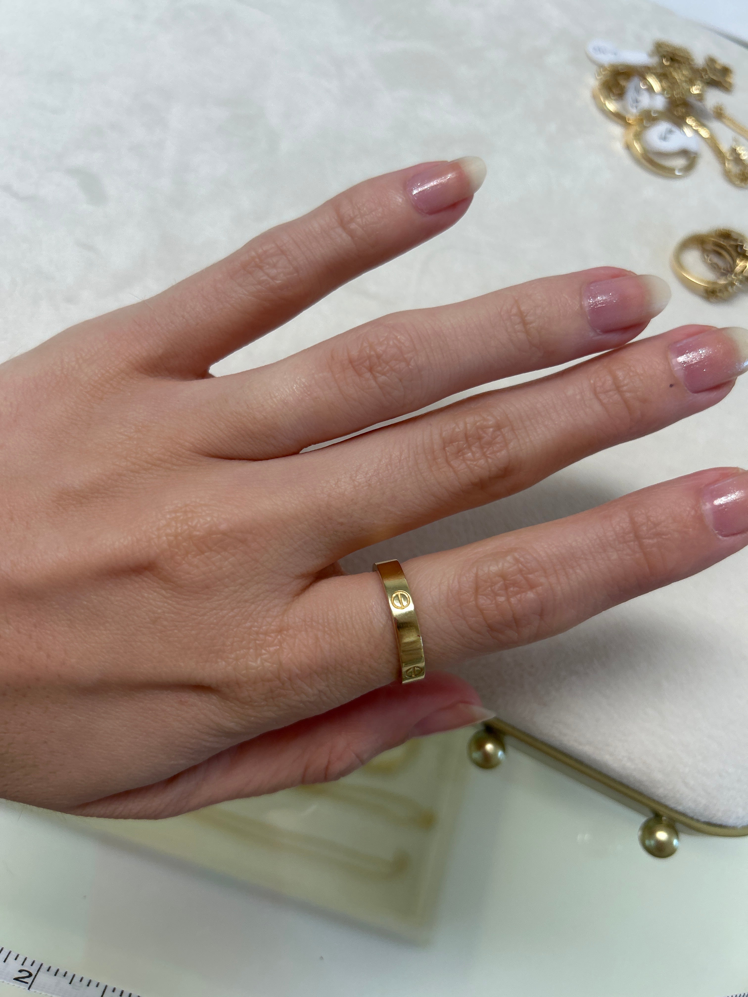 18K Gold Ring, Love Style, size 8, 2.62g