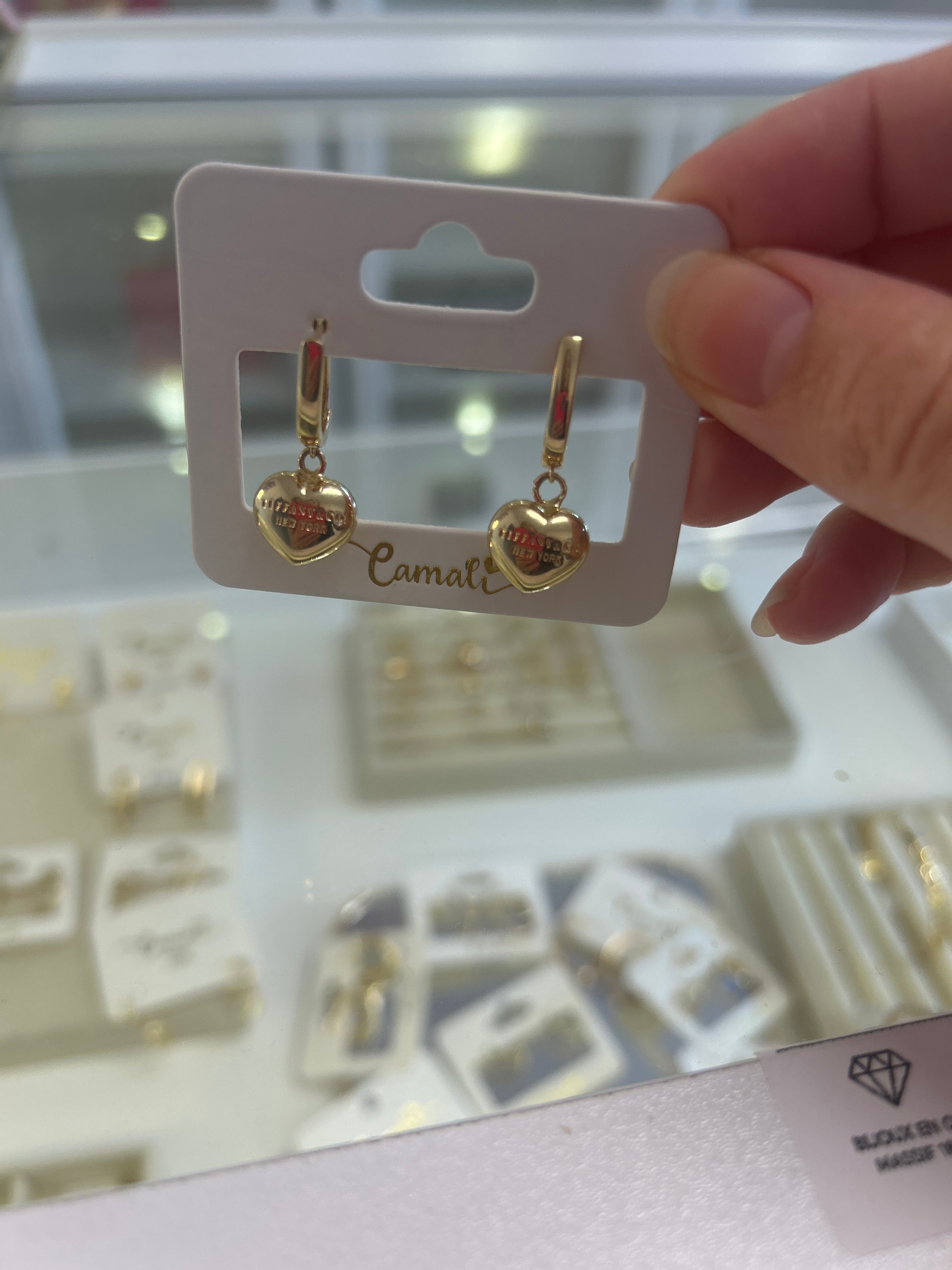 18K Gold Dangling Heart Earrings, 3.83g