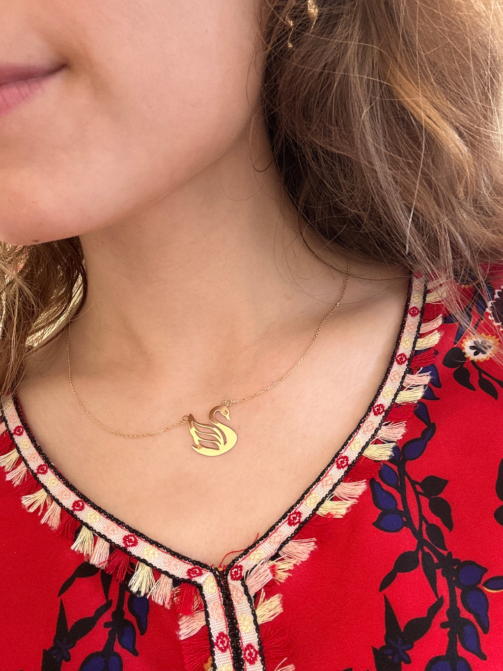 18k solid gold swan necklace, 45cm, 1.84g