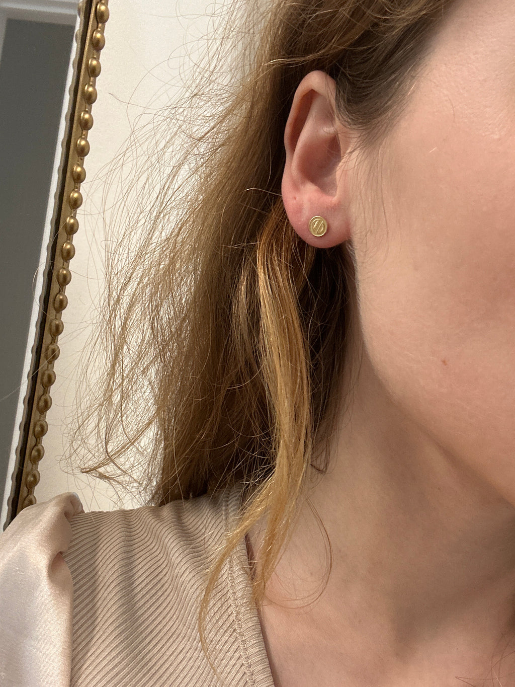 18k gold small studs , love inspired, 1g