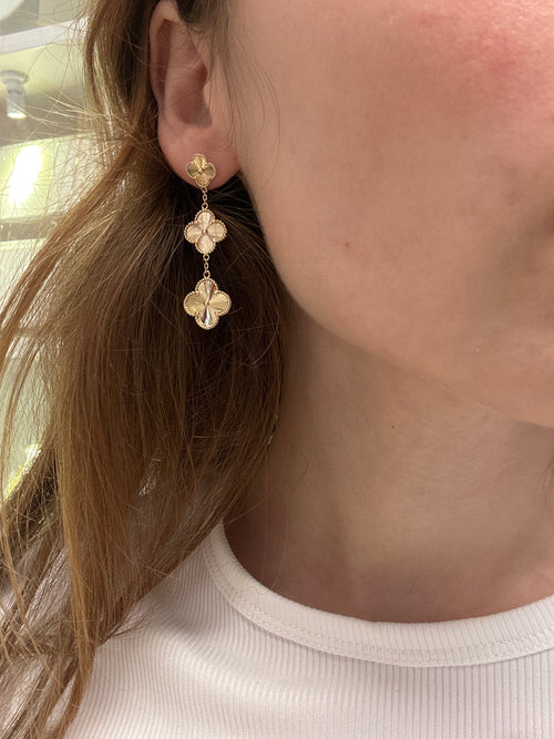 Boucles d'oreilles pendantes 3 trèfles en or 18 carats, 4,90g