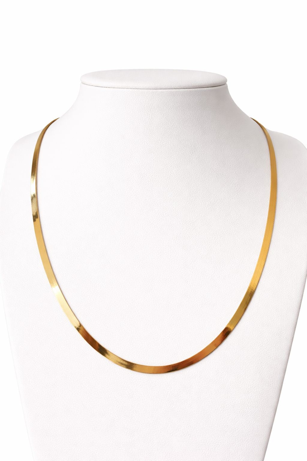 18k gold thick flat chain, 40cm, 4mm large, 5.60g*with a small defect