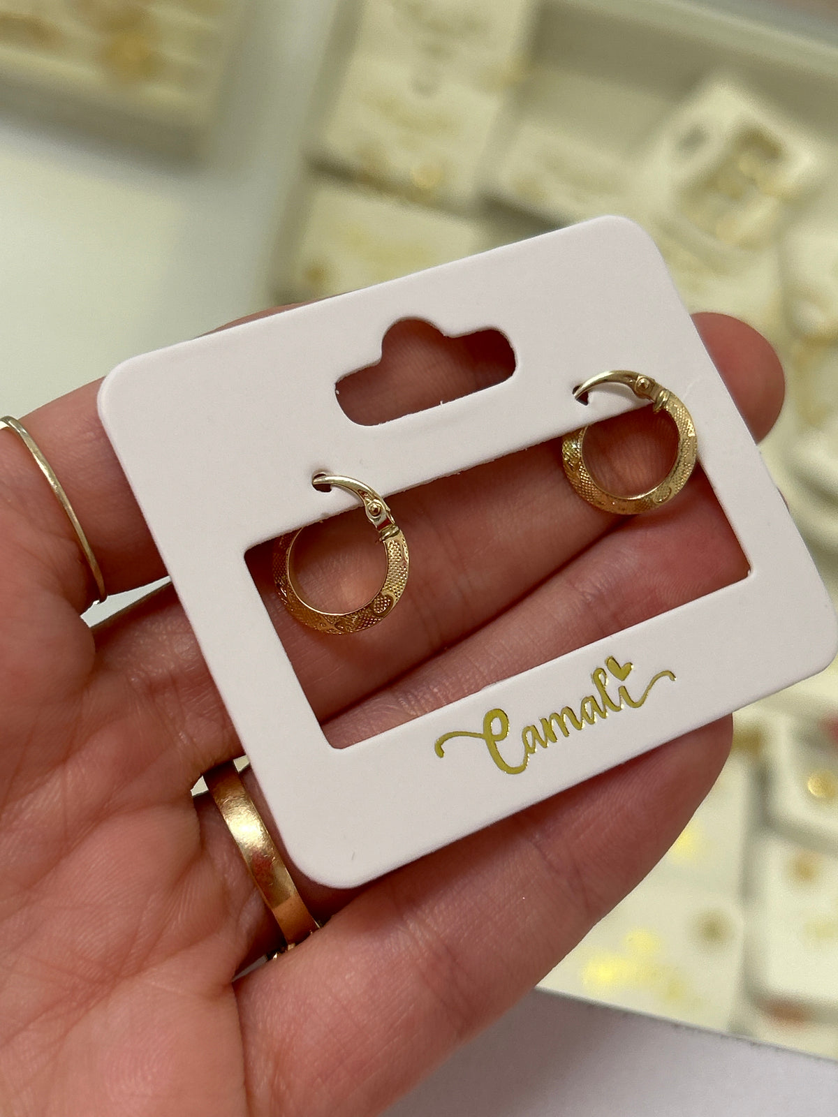 18k gold textured hoops, 12mm, 0.74g