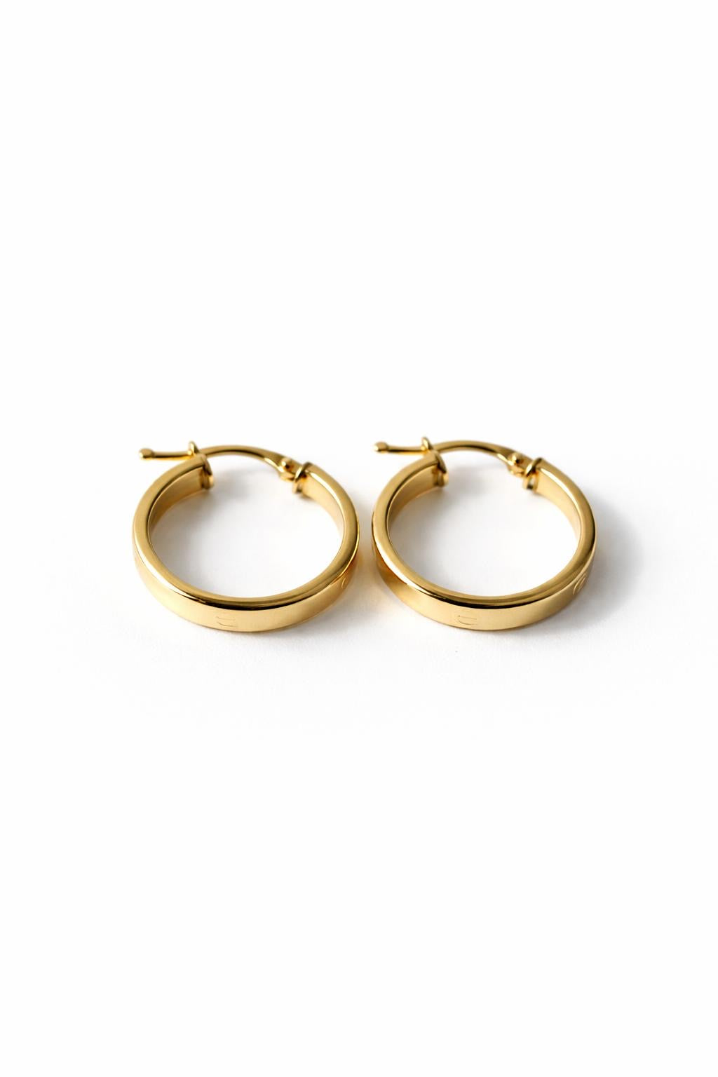 18k gold love small hoops , 12mm, 1.25g