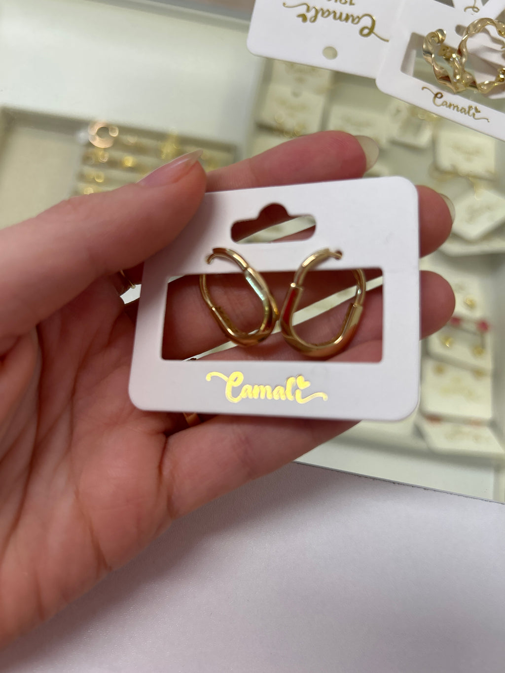 18k gold lock earrings, 3.01g