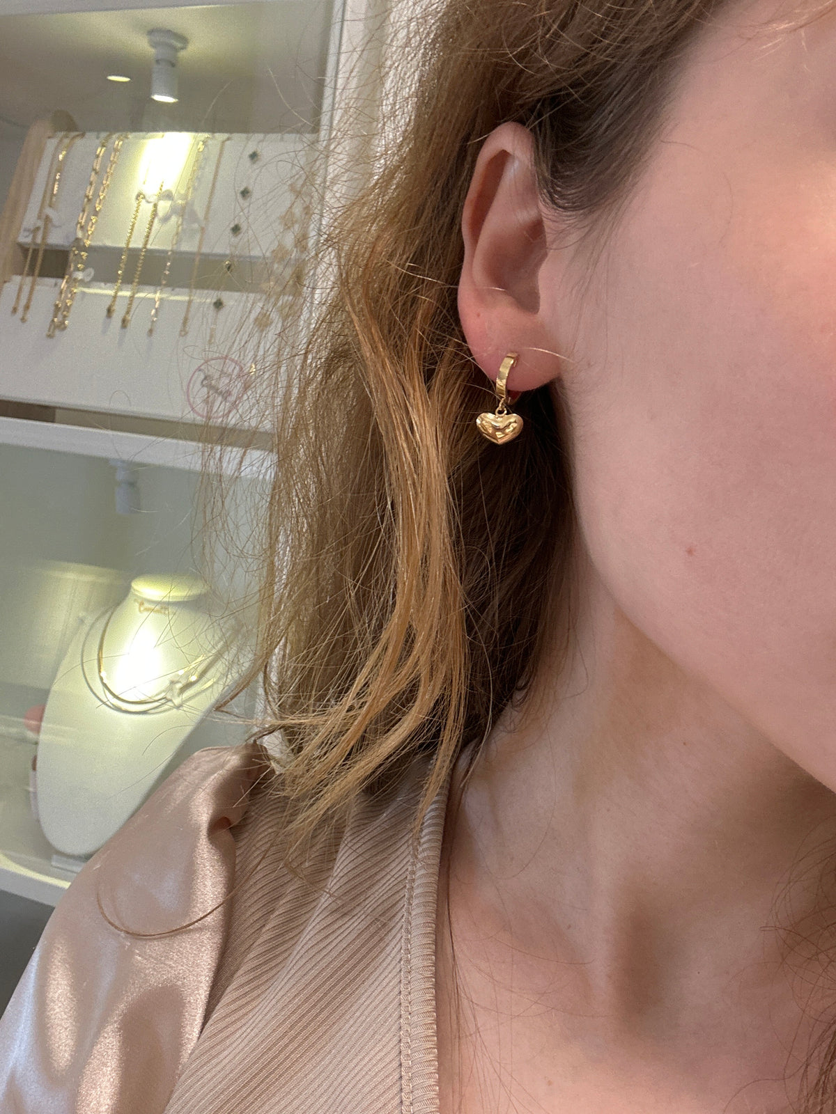18k gold hearts dangling earrings, 2.20g