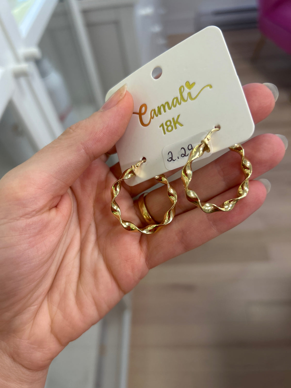 18k gold large twisted hoops, 27mm, 2.29g