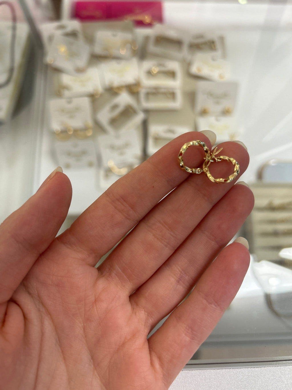 18k gold small hoops (11mm), 0.71g