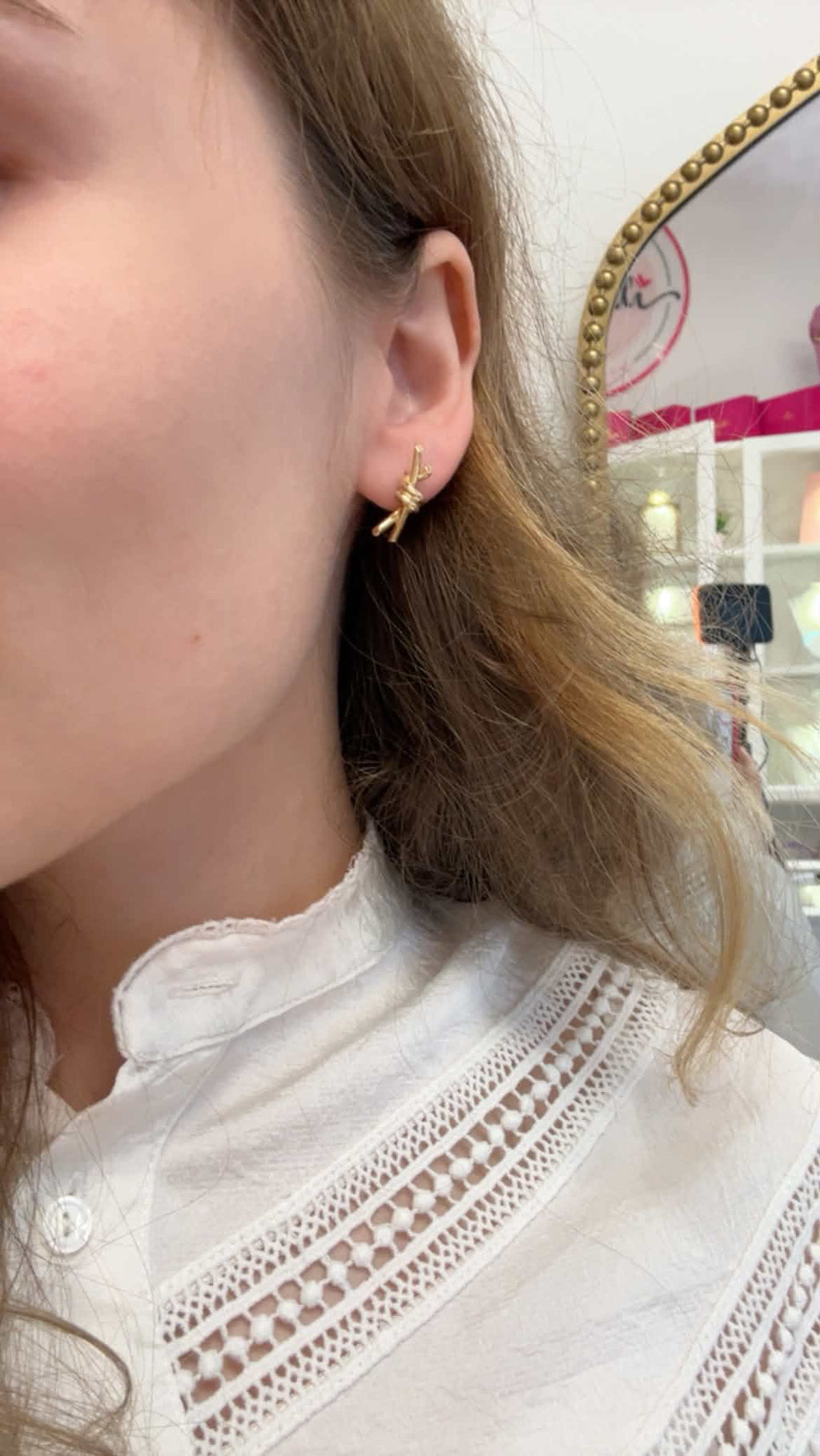 18K Gold Knot Earrings, 2.52g