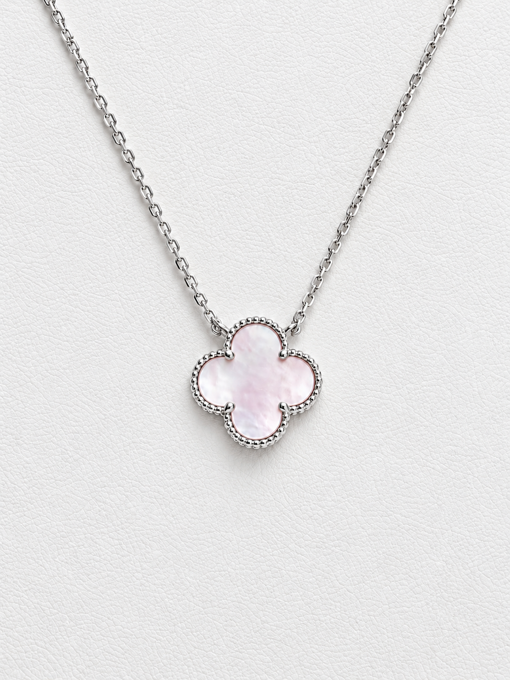 18k white gold necklace with 15mm pink mother of pearl clover, adjustable 40-45cm, 2.54g
