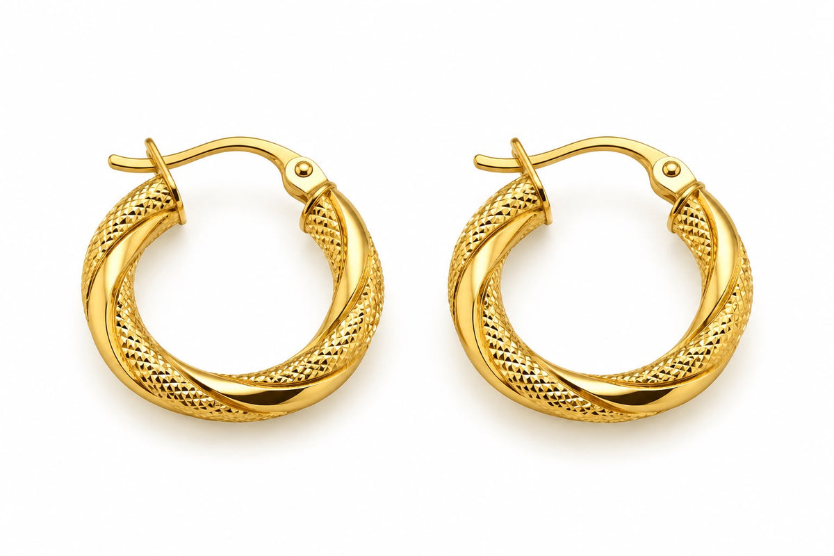 18 K gold twisted , 15mm, 1.17g
