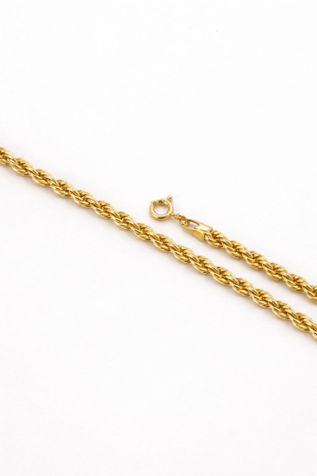 Chaîne torsade d’or 18k , 45cm, 4.59g image 1