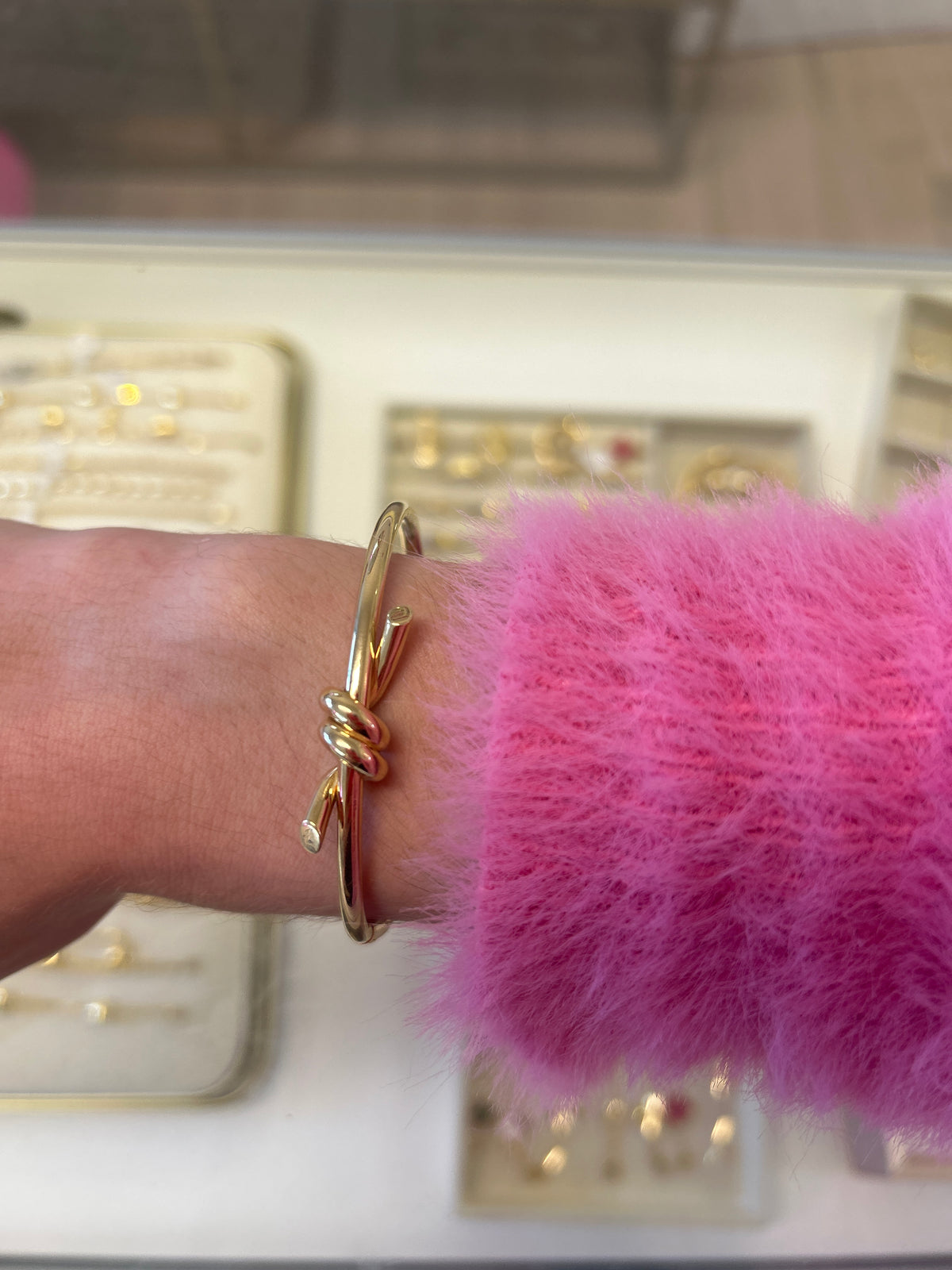 Bracelet jonc ruban en or 18 carats, taille 16 (petit), 6,36 g